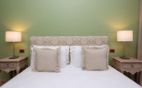 Villa Le Terrazze Charming Rooms